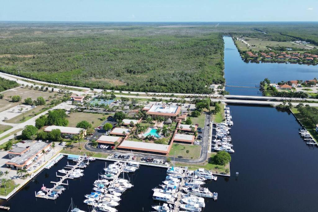 Marina Getaway On The Water! Apartment North North Naples Екстериор снимка