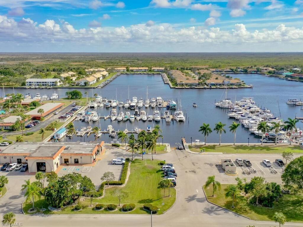 Marina Getaway On The Water! Apartment North North Naples Екстериор снимка